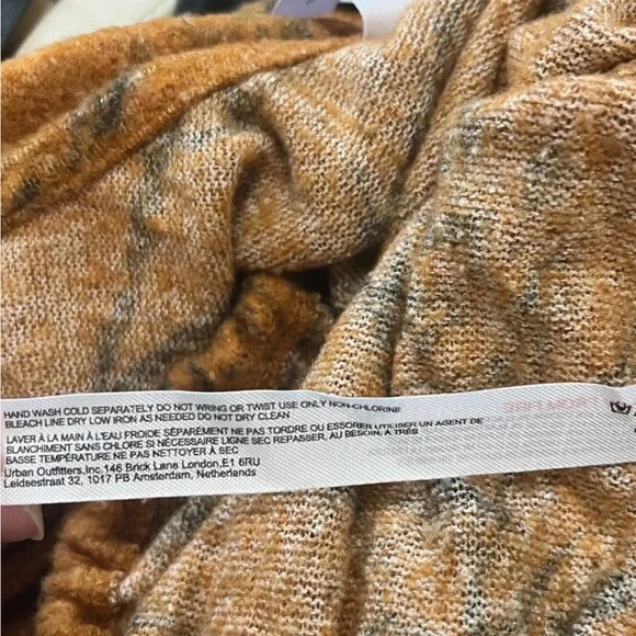 Urban Outfitters Mustard Floral Pajama Set - Picture 6 of 10